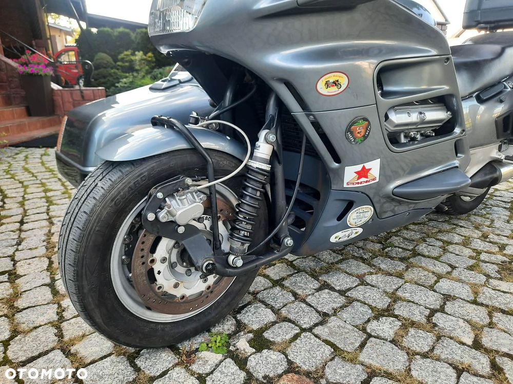 Honda ST - 7