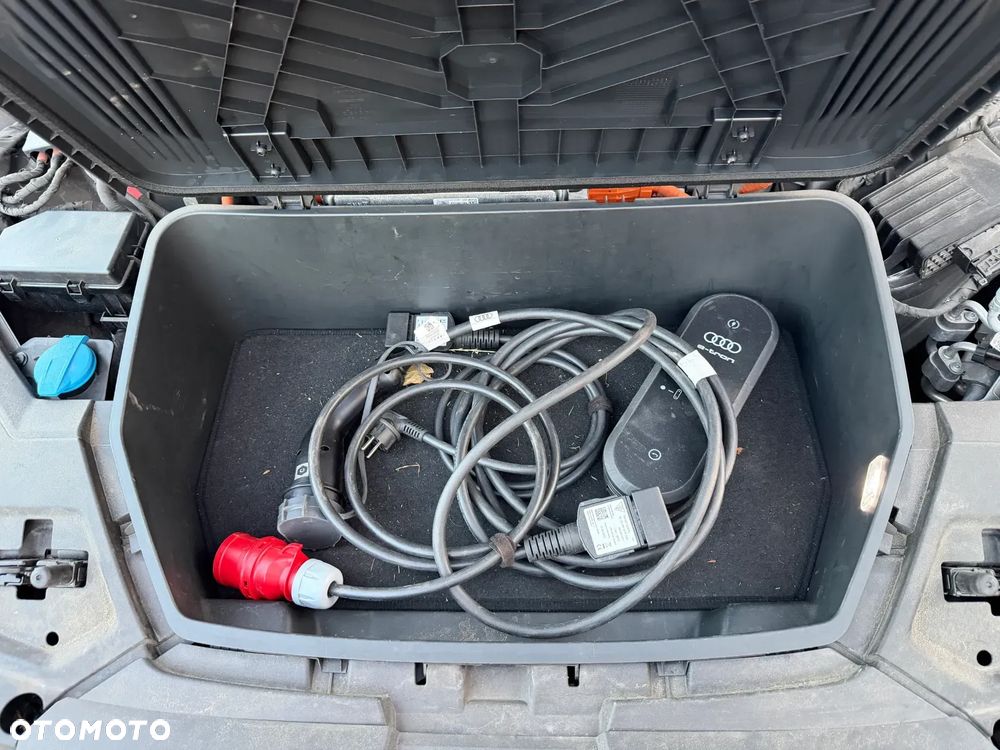 Audi e-tron 55 Quattro Advanced - 30