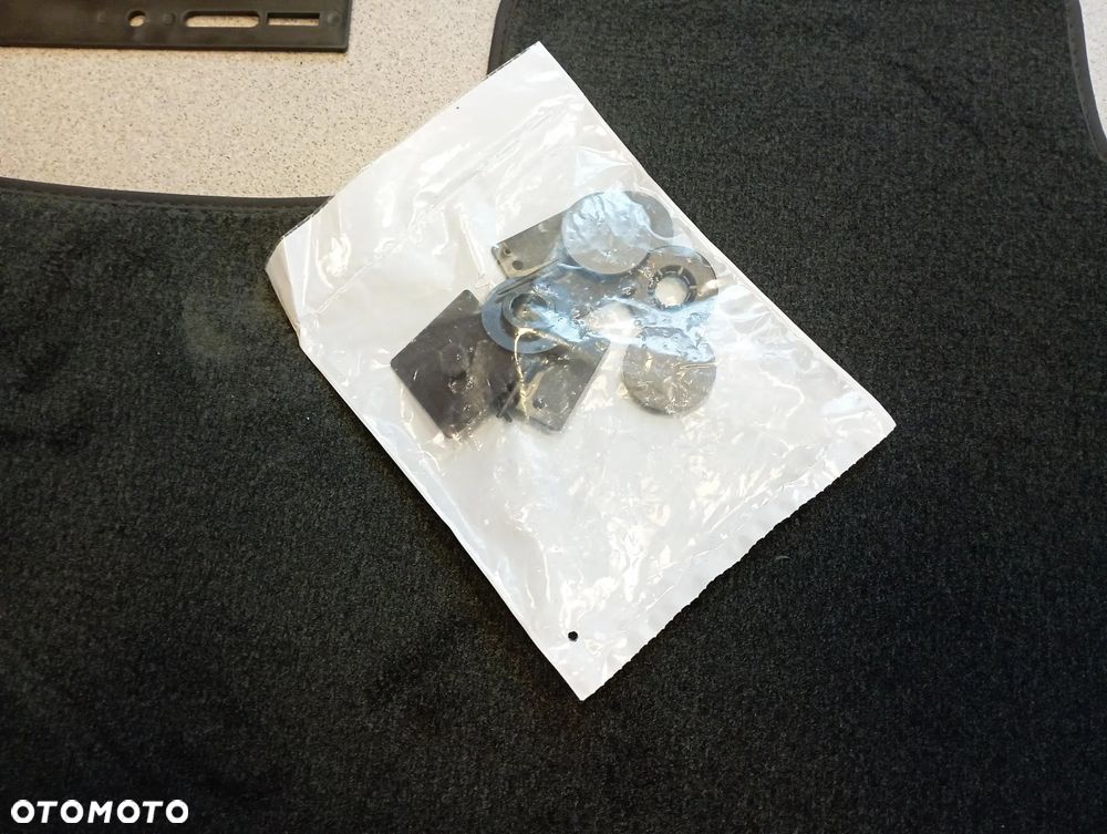 DYWANIKI Isuzu D-max I  Oryginalne Nowe - 4