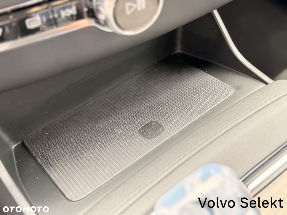 Volvo XC 90 - 23