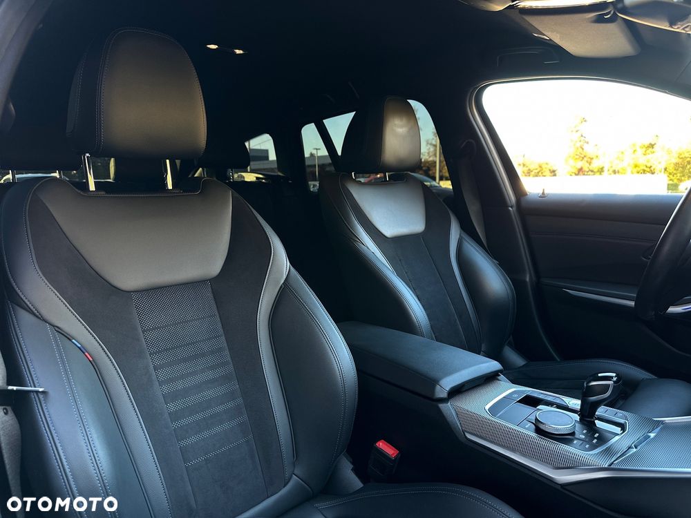BMW Seria 3 318d M Sport - 37