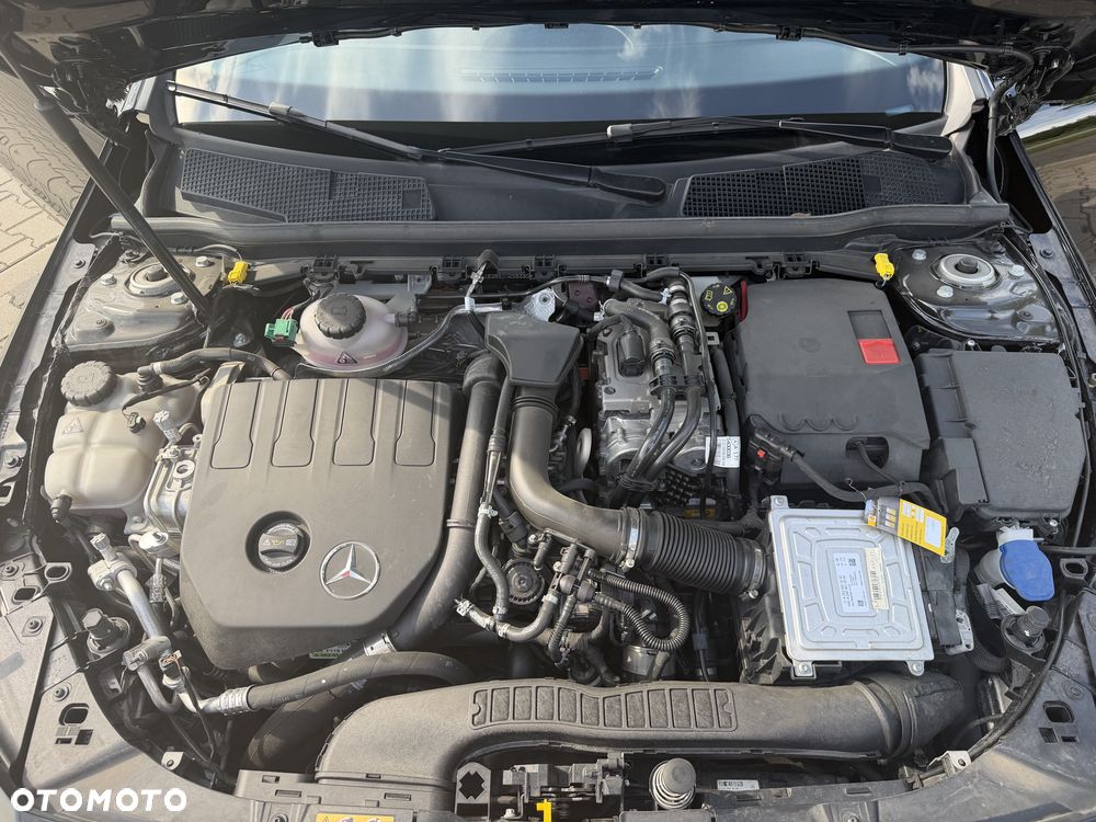 Mercedes-Benz CLA - 16