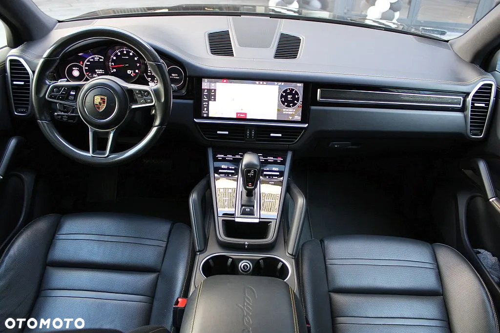 Porsche Cayenne Standard - 21