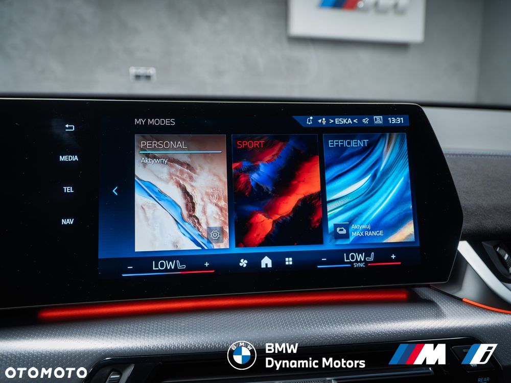 BMW iX2 eDrive20 - 32