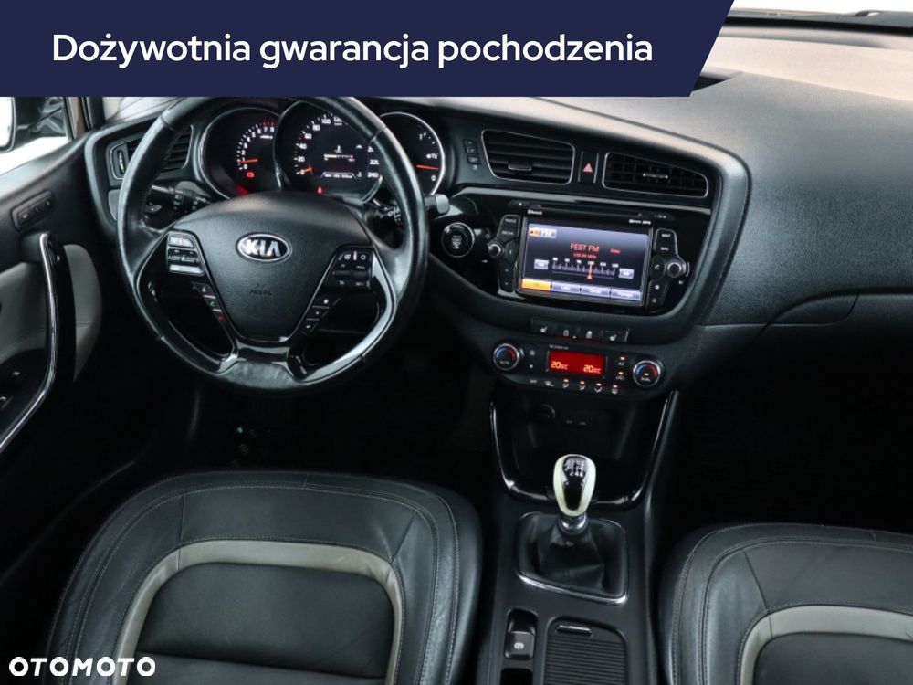 Kia Ceed - 9