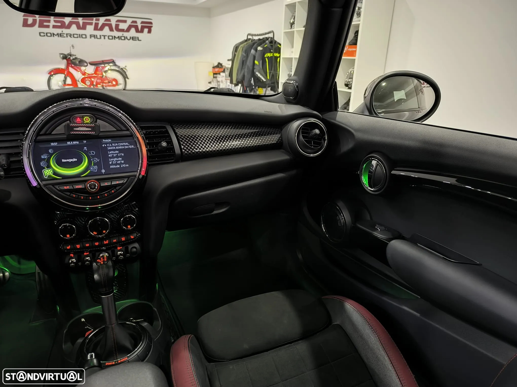 MINI 3 Portas John Cooper Works Sport Aut. - 35