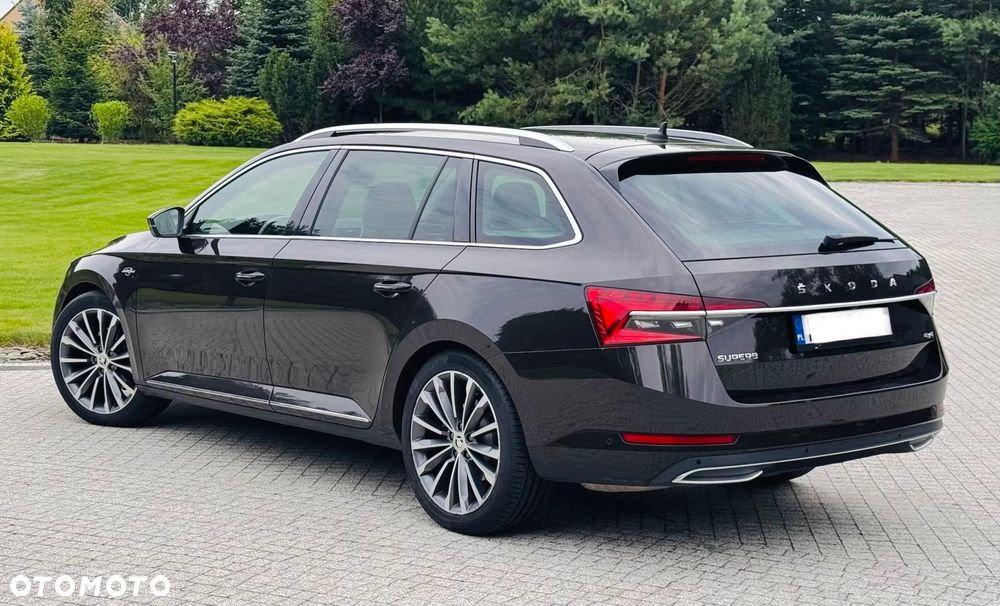 Skoda Superb 2.0 TDI SCR 4x4 L&K DSG - 11
