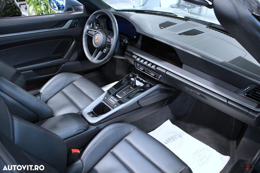 Porsche 911 Carrera PDK - 9