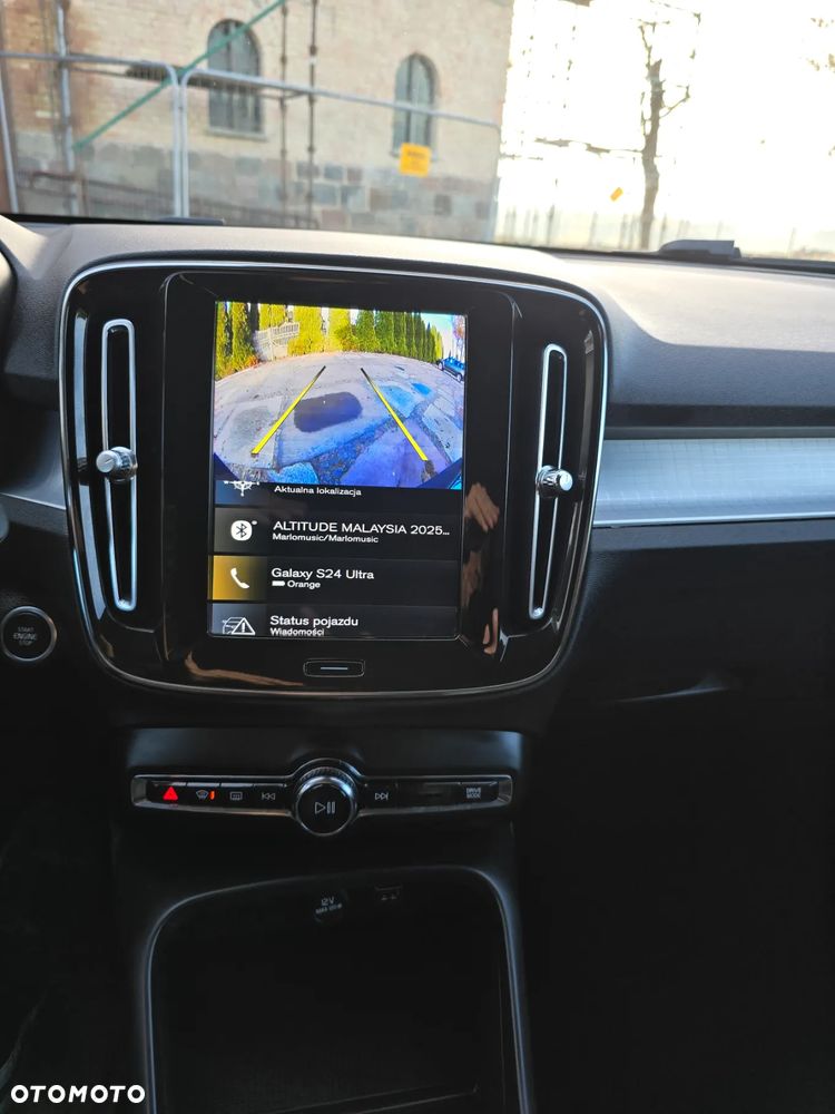 Volvo XC 40 T3 Momentum - 34