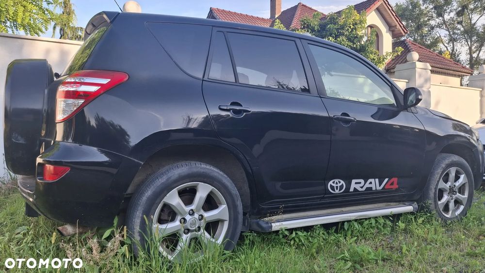 Toyota RAV4 2.2 D-4D Premium - 3