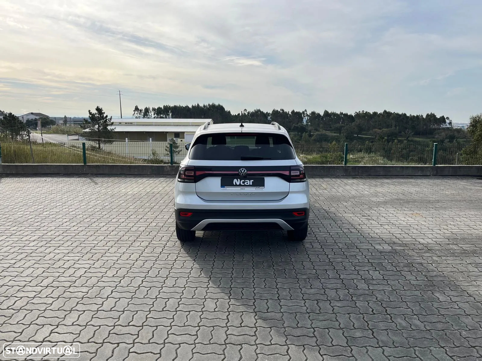VW T-Cross 1.0 TSI Life - 4