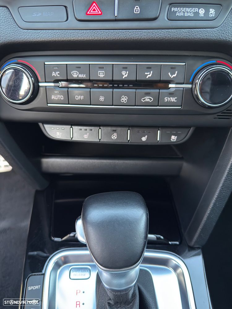 Kia Ceed 1.4 T-GDI TX+SRF 7DCT - 32