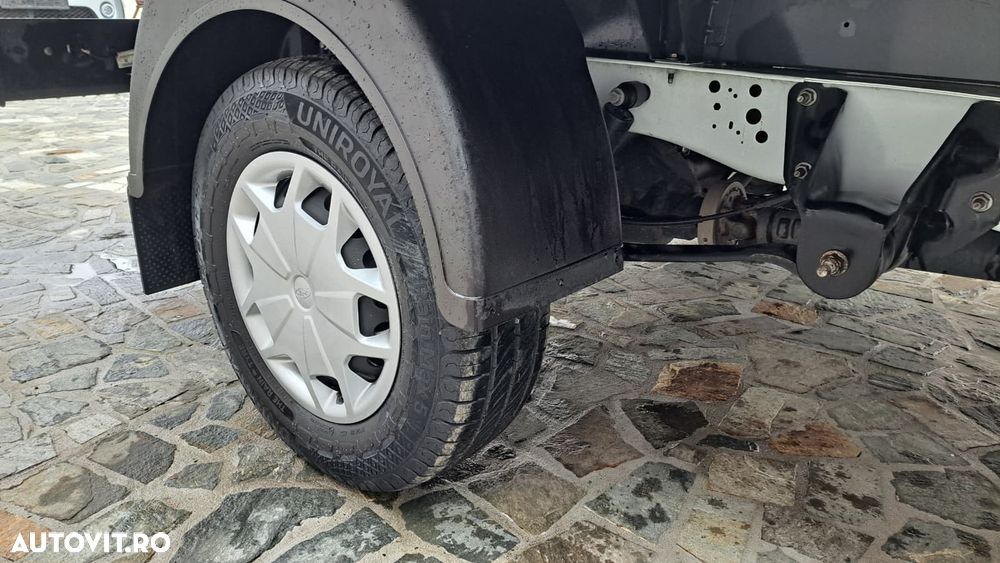 Ford TRANSIT D-CAB TREND L4 6+1 LOCURI RWD - 15