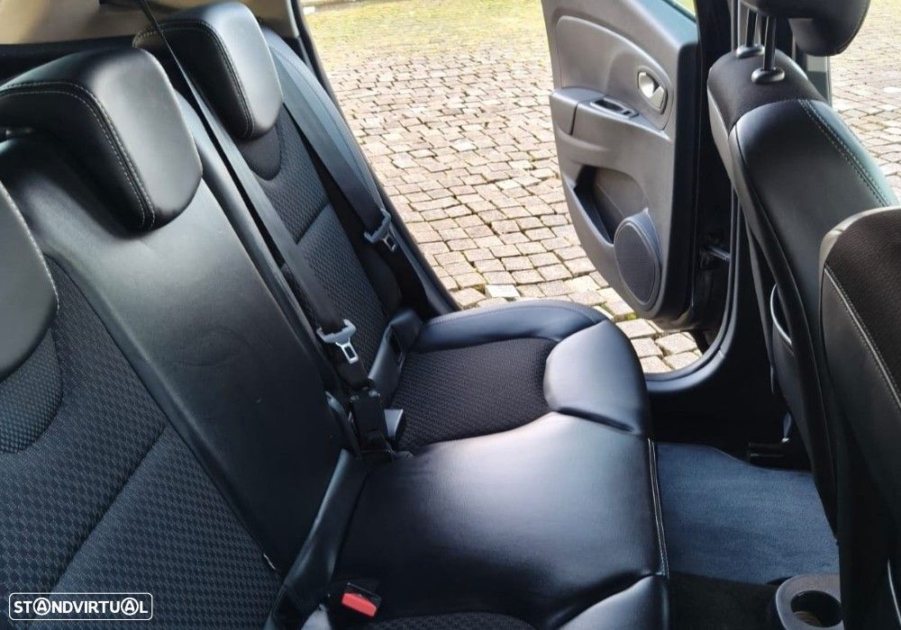 Renault Clio 0.9 TCe Limited - 12