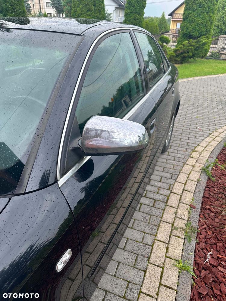 Audi A4 Avant - 4