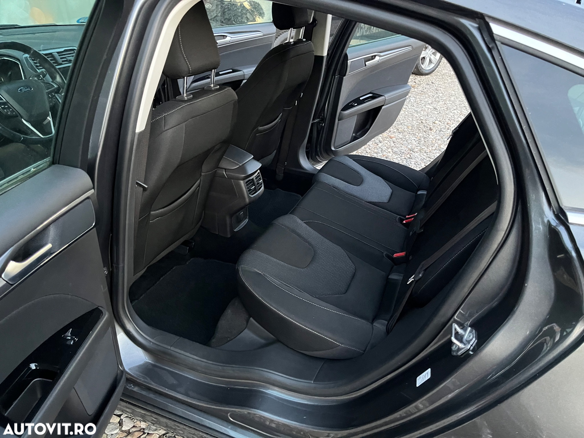 Ford Mondeo 1.5 EcoBoost Aut. Titanium - 37