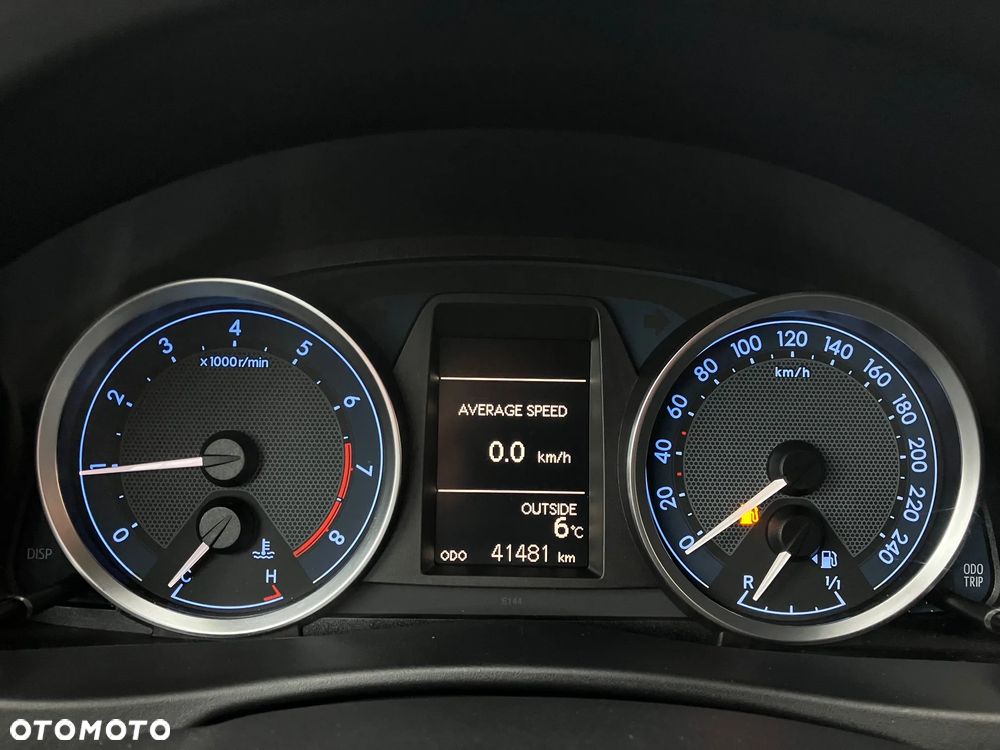 Toyota Auris 1.6 Premium - 19