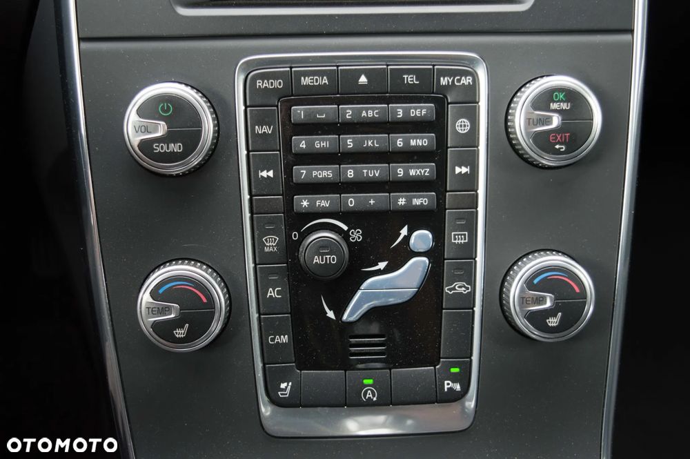 Volvo V60 D4 Business Edition - 22