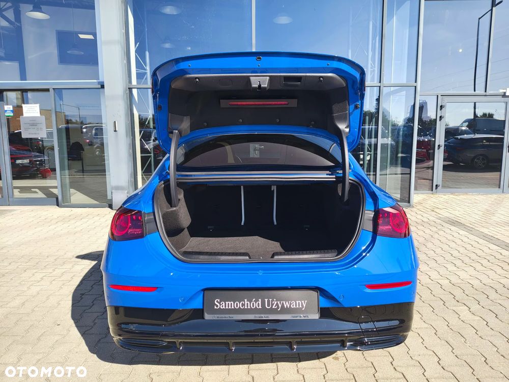 Mercedes-Benz CLA 200 mHEV 8G-DCT - 17