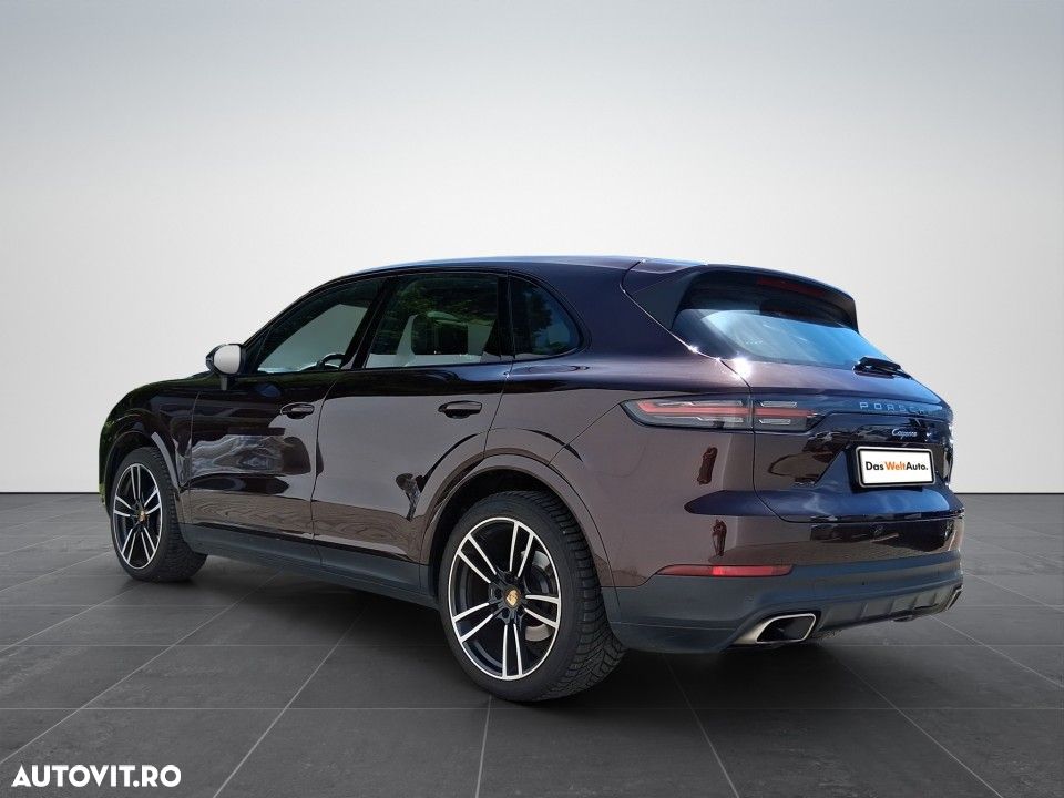 Porsche Cayenne - 7
