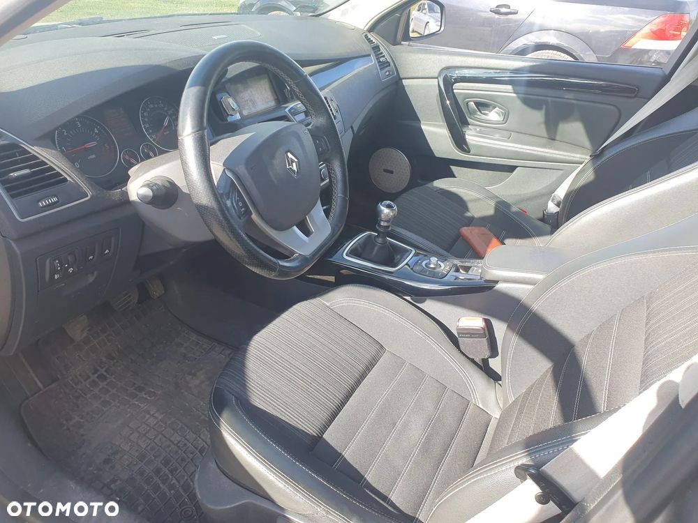 Renault Laguna ENERGY dCi 130 FAP Start & Stop Bose Edition - 21