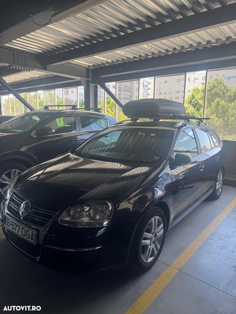 Volkswagen Golf - 1
