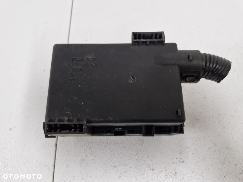 nissan juke i 1 f15 lift 1.2 dig-t skrzynka przekaźników 243821kn0a - 8