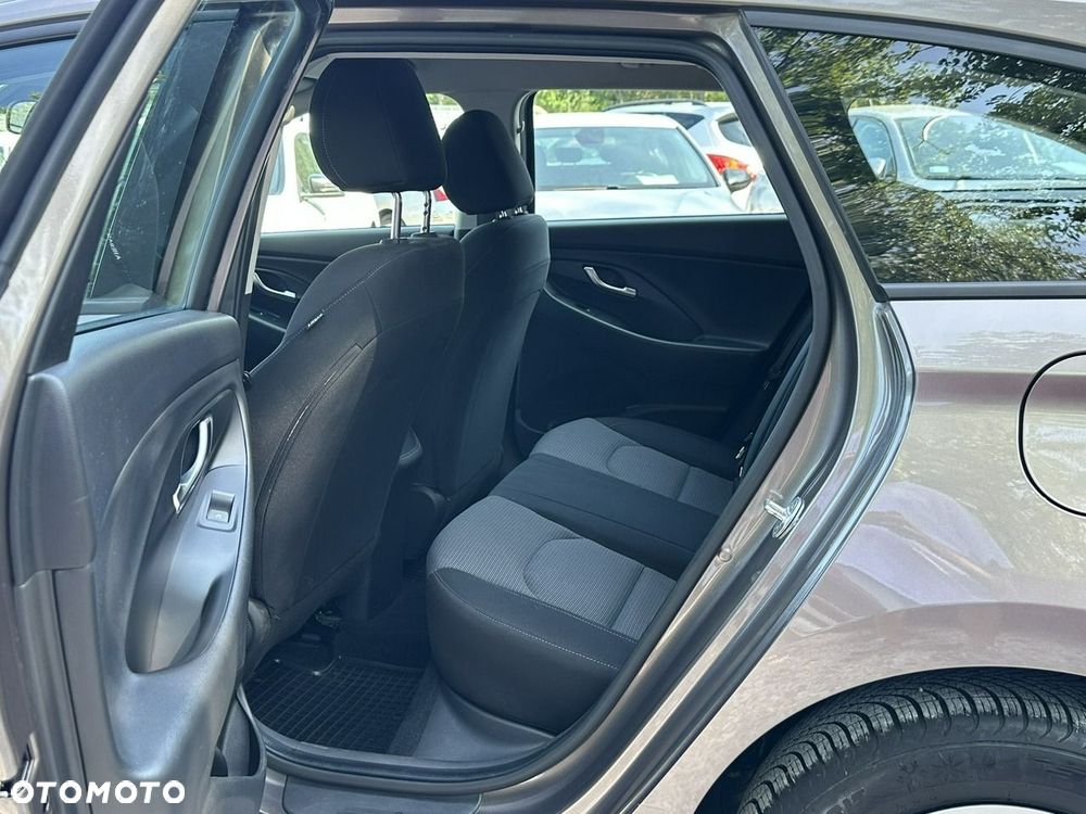 Hyundai i30 - 16