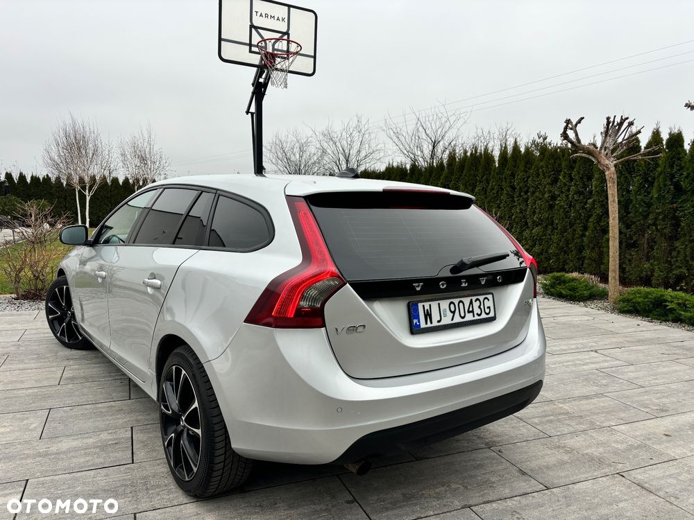 Volvo V60 DRIVe - 12