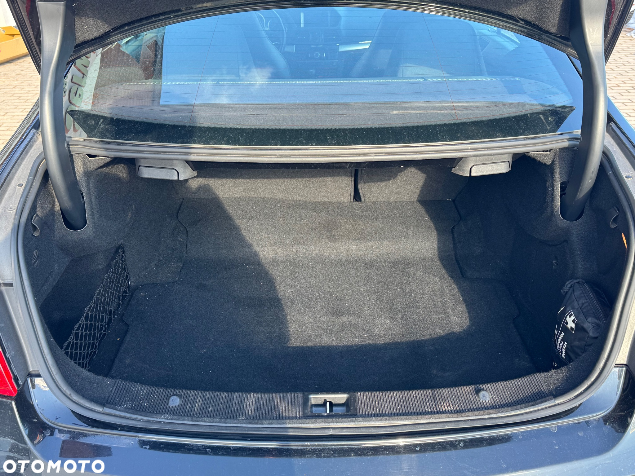 Mercedes-Benz Klasa E 200 CGI BlueEffICIENCY - 9
