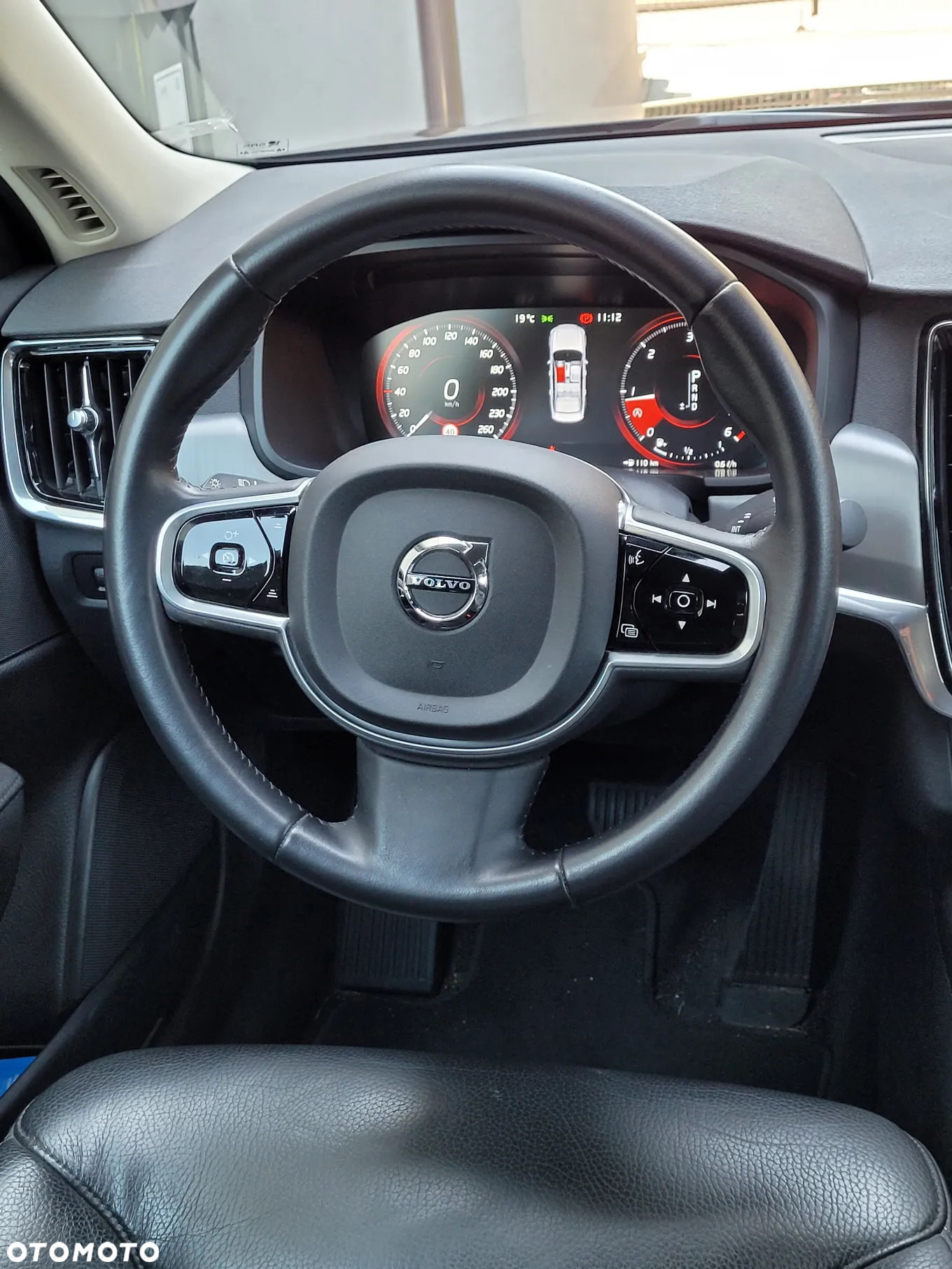Volvo S90 D4 Momentum - 17