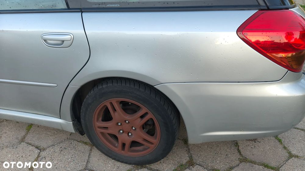 Subaru Legacy - 13