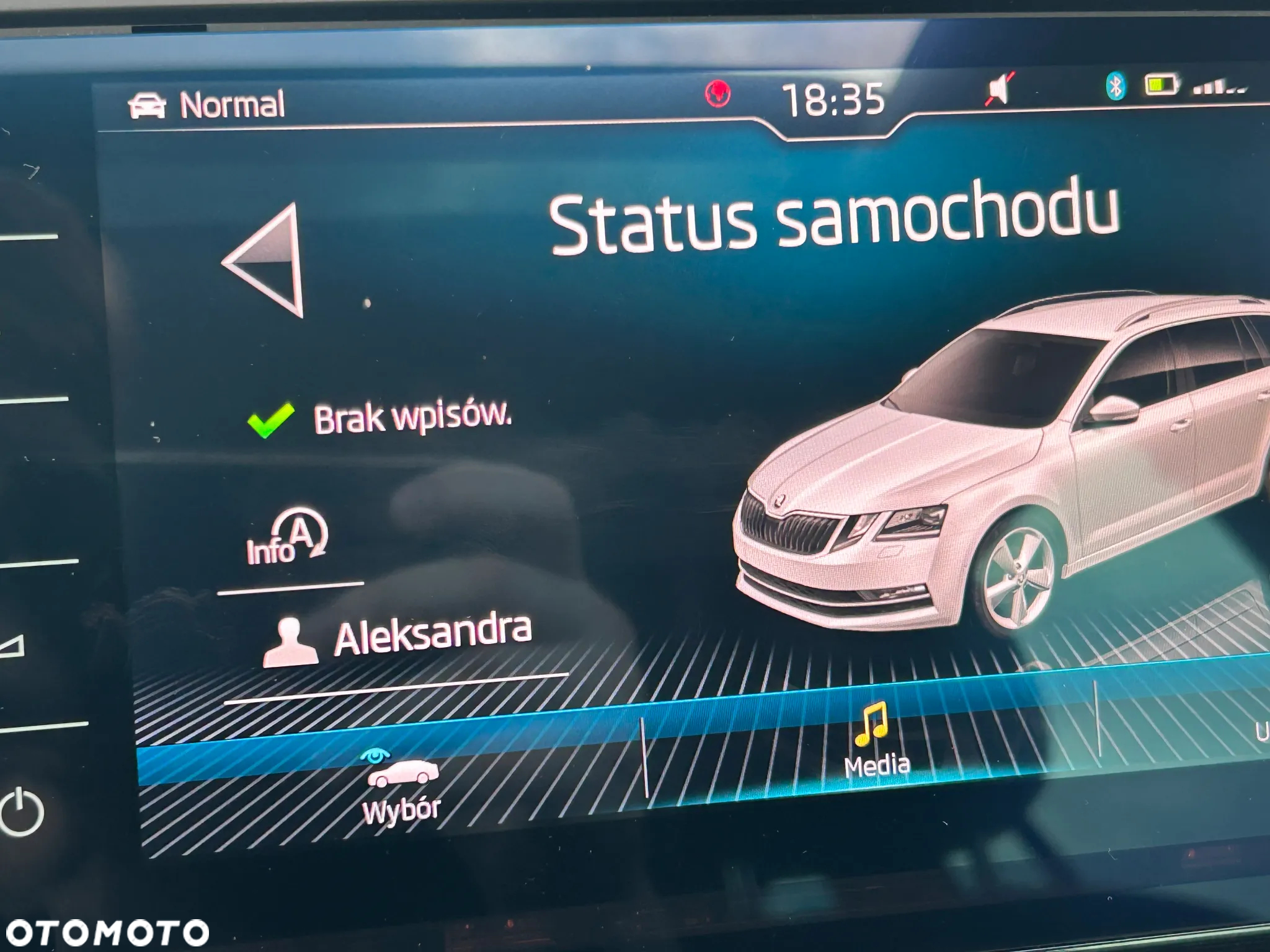 Skoda Octavia Combi 2.0 TDI 4x4 DSG L&K - 29