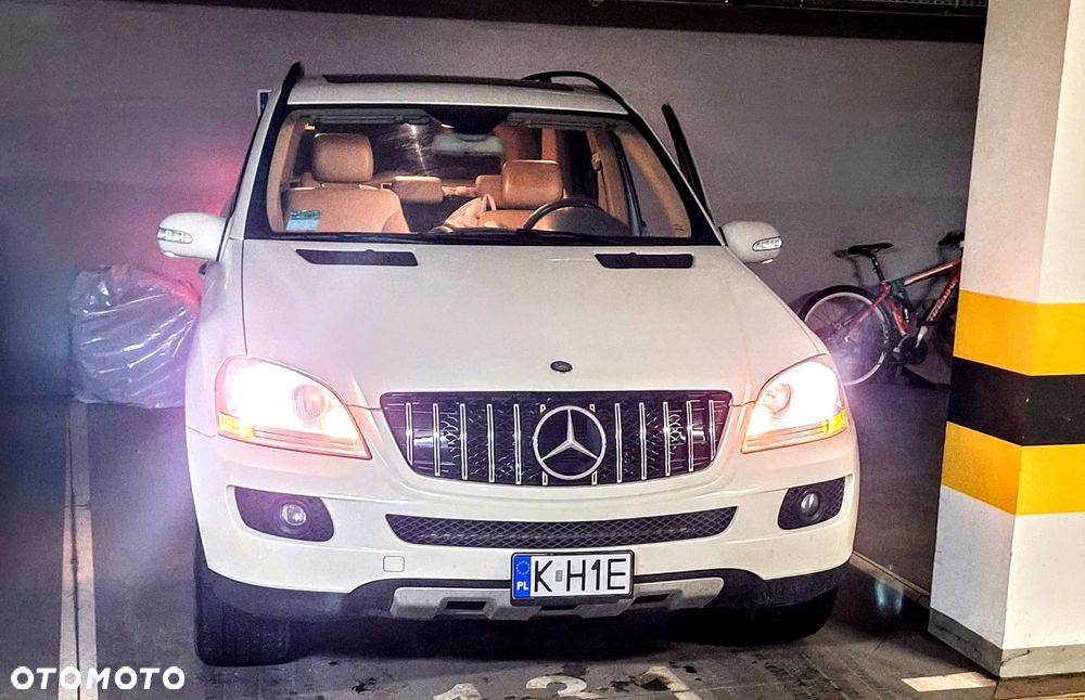 Mercedes-Benz ML - 4