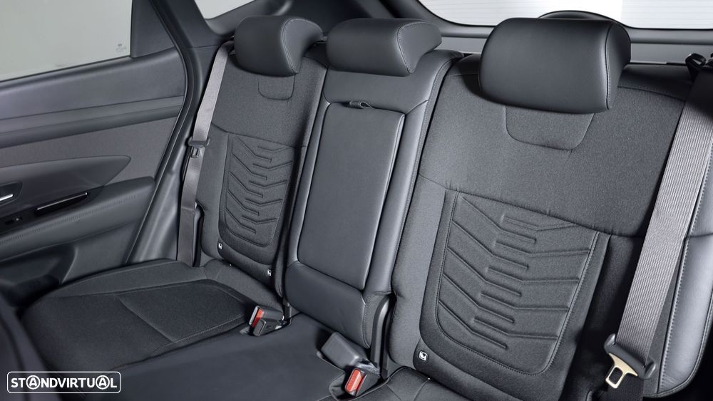 Hyundai Tucson 1.6 T-GDI PHEV e-Vanguard + TT - 7