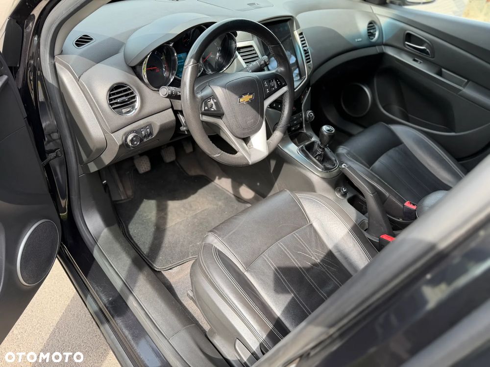 Chevrolet Cruze 1.4T LTZ+ - 13