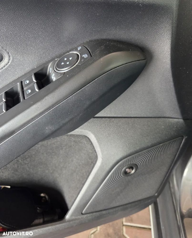 Ford Focus - 21