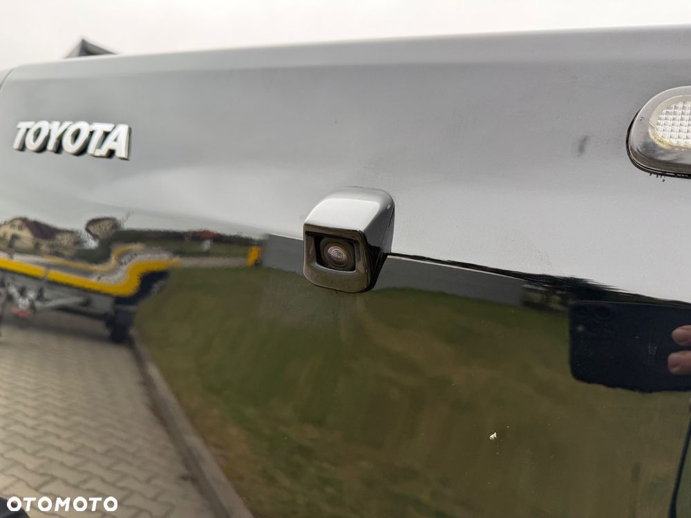 Toyota Hilux - 34