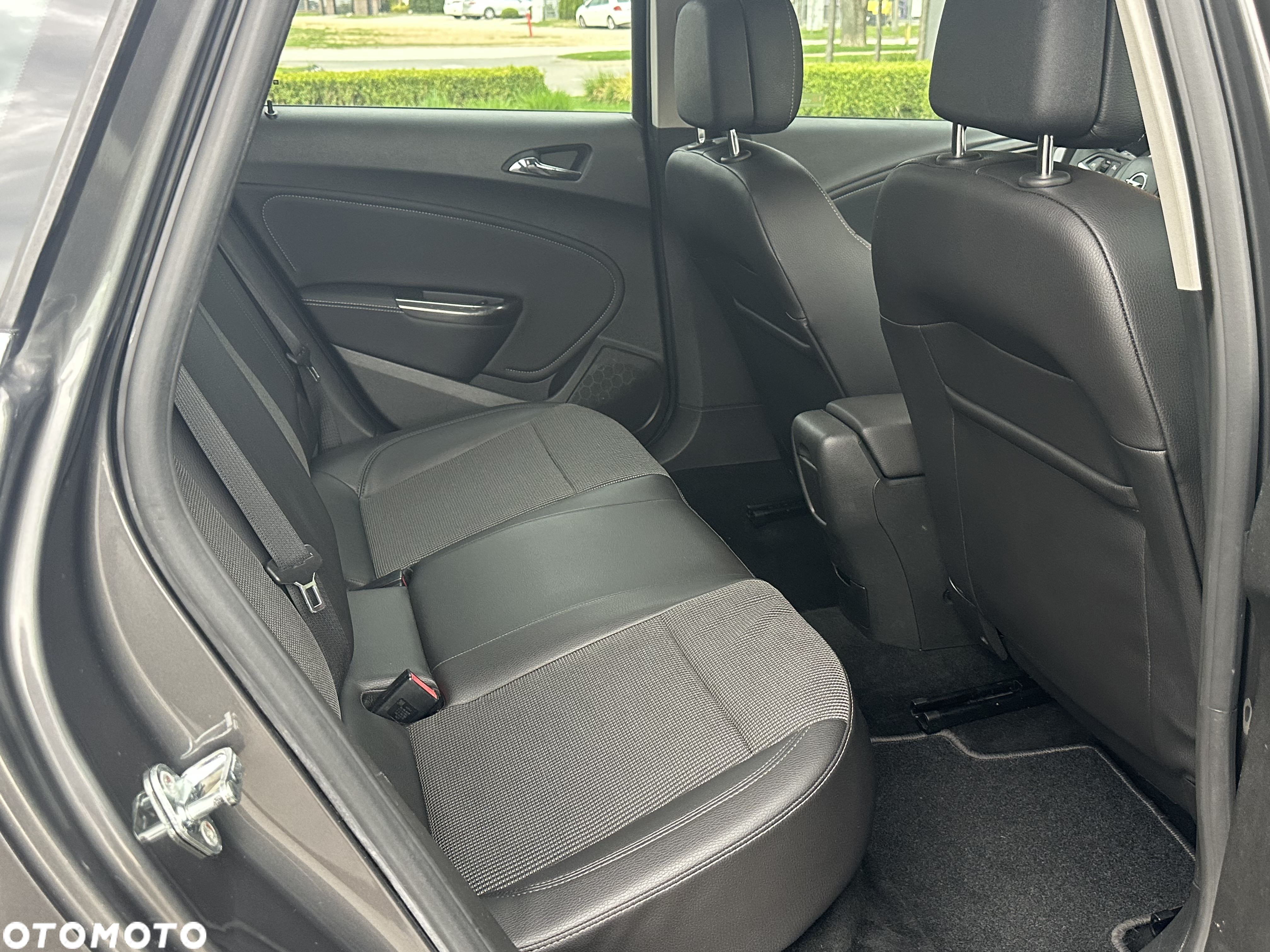 Opel Astra - 16