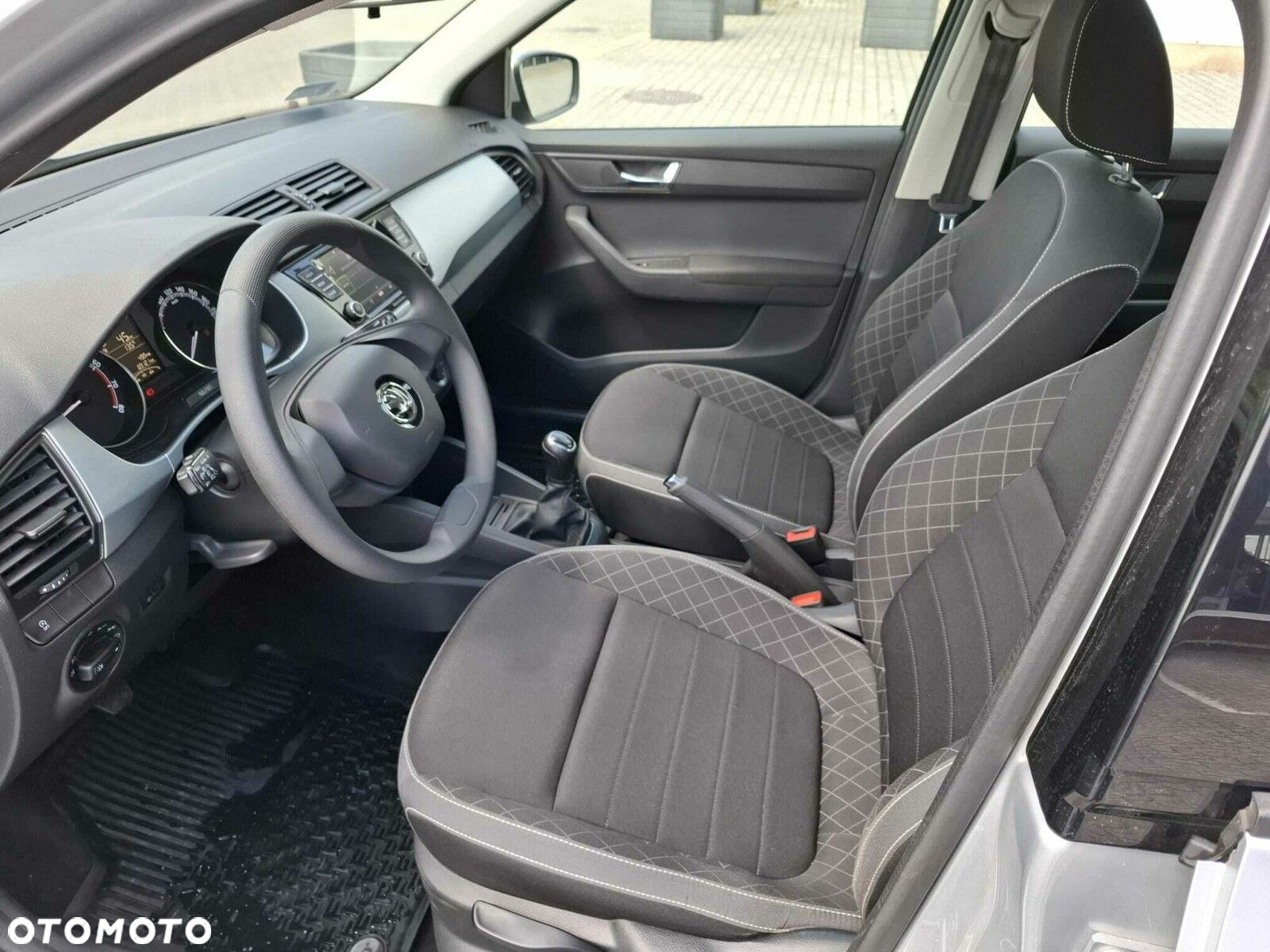 Skoda Fabia - 9