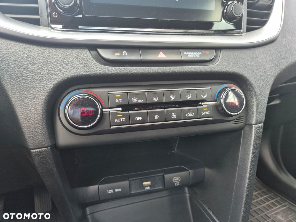 Kia Ceed 1.5 T-GDI M - 8