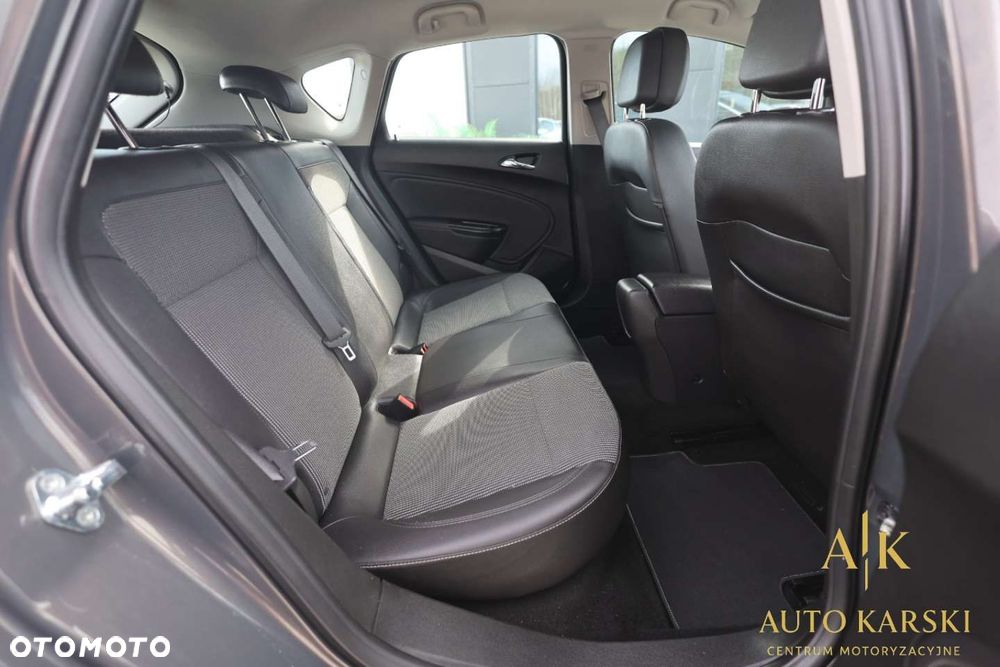 Opel Astra - 34