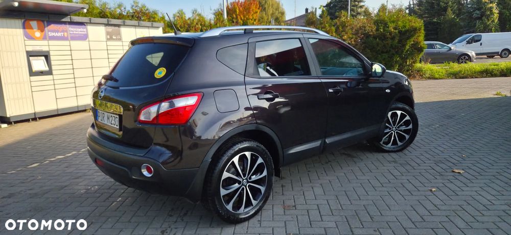 Nissan Qashqai 2.0 lounge - 13