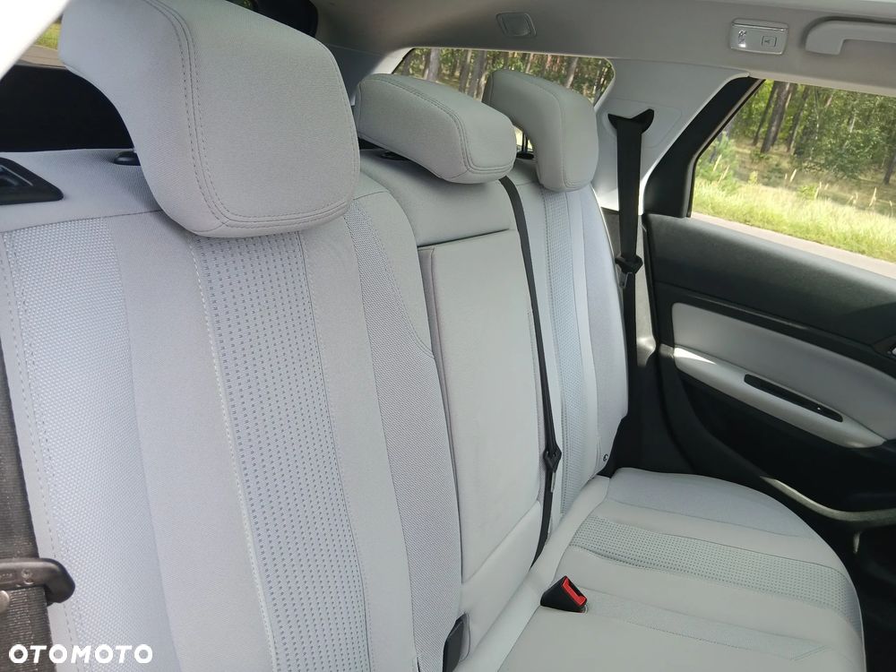 Peugeot 308 BlueHDi FAP 120 Stop&Start GT-Line Edition - 25