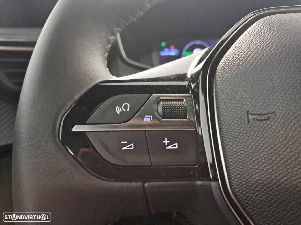 Peugeot e-2008 54 kWh Allure - 16
