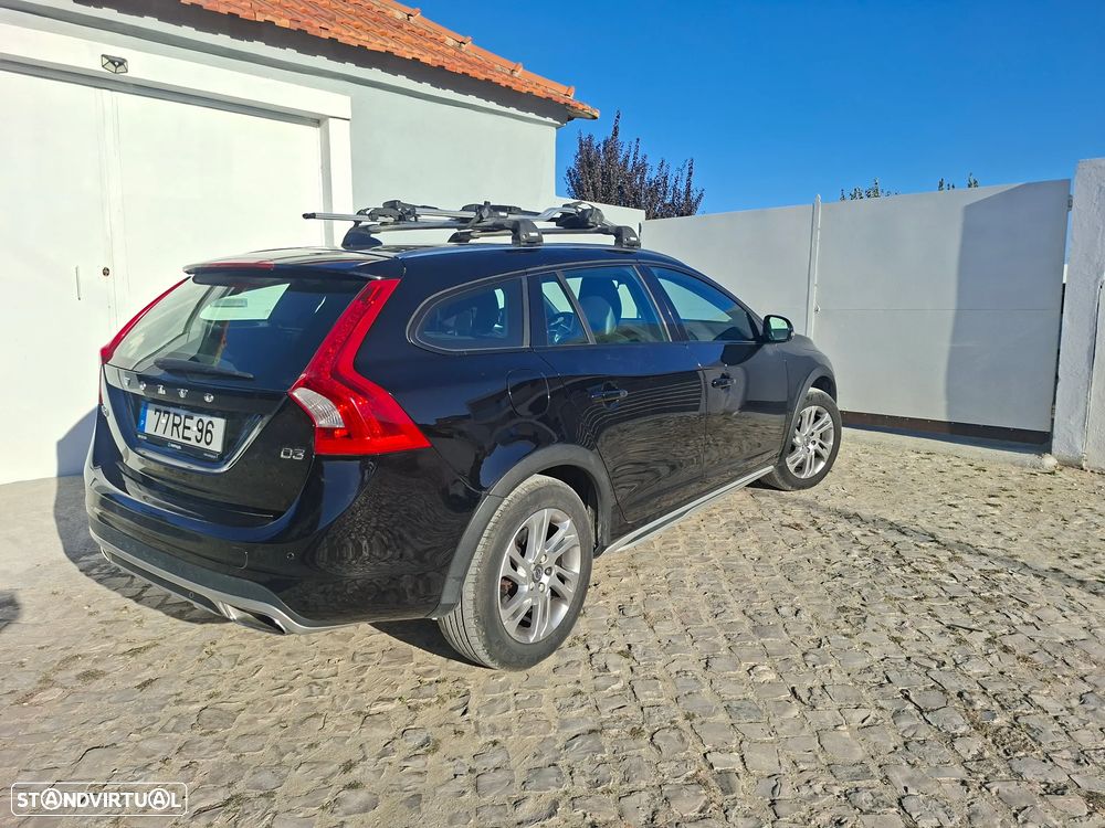Volvo V60 Cross Country - 3
