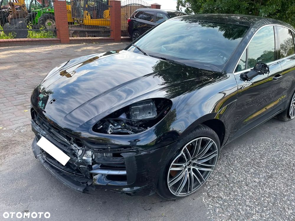 Porsche Macan S - 33