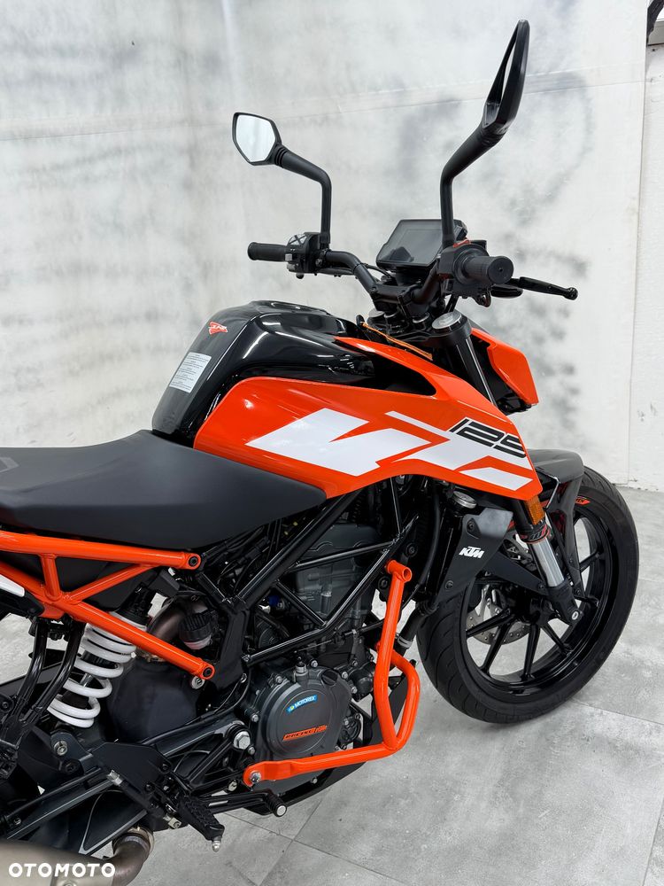 KTM Duke 125 - 9