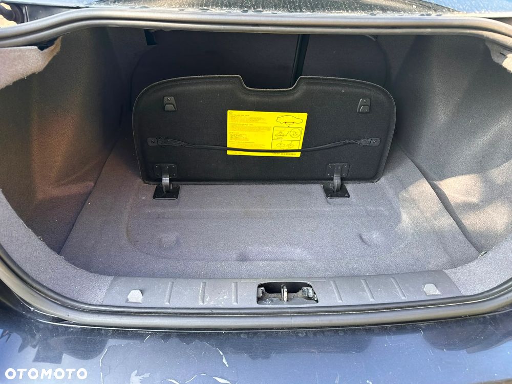 Volvo S40 2.0 - 15