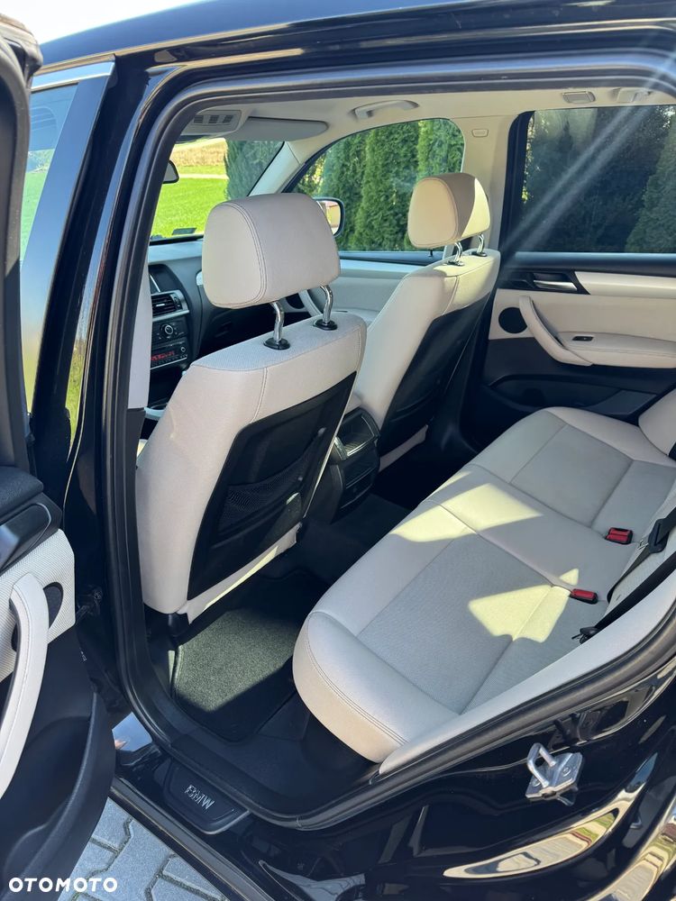 BMW X3 xDrive20d - 14
